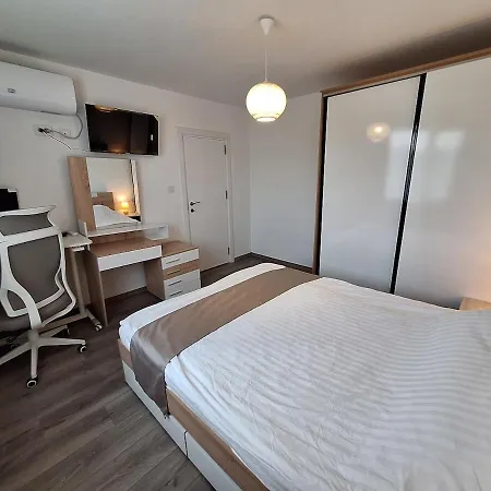 2-bedroom In For Relaxing Apartmán *